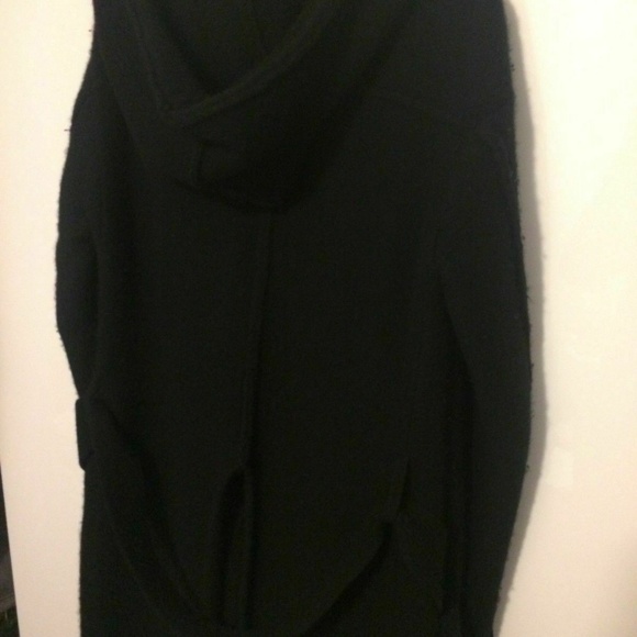 The Viridi-Anne Long hooded woolen knitted coat